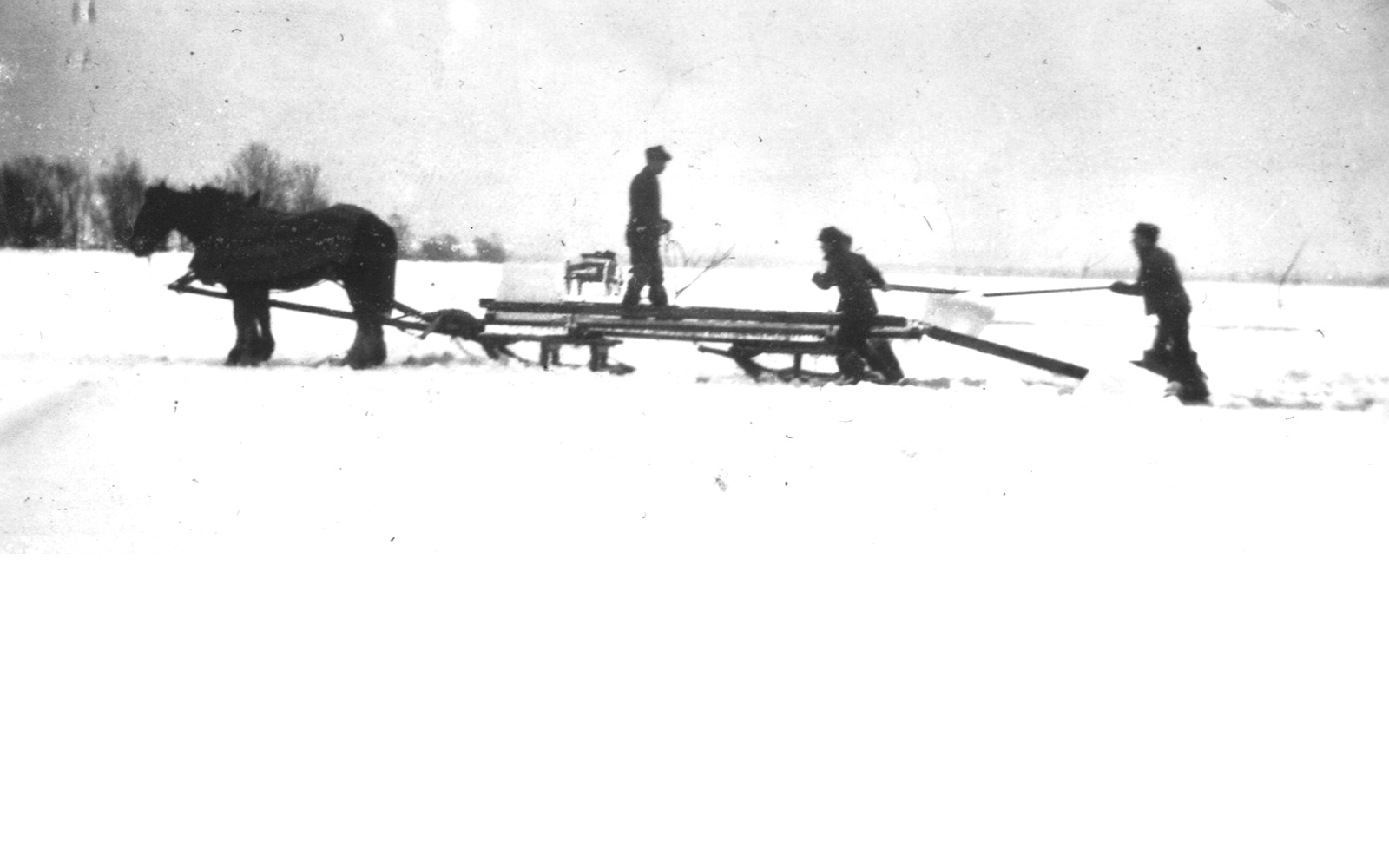 Cutting ice on the bay